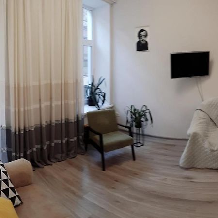 Apartment - Heart Of Odessa Extérieur photo